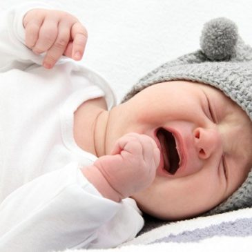 Bébé ne dort pas, comment l’ostéopathie peut-elle m’aider ?